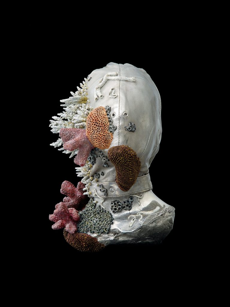 Damien Hirst, 'Penitent', 《Treasures from the Wreck of the Unbelievable》. Photographed byPrudence Cuming Associates © Damien Hirst and Science Ltd. All rights reserved, DACS 2017.