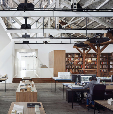 Co-working-Space-by-NaturalBuild-office-interior-shanghai-warehouse-wood-event-space_dezeen_468_7