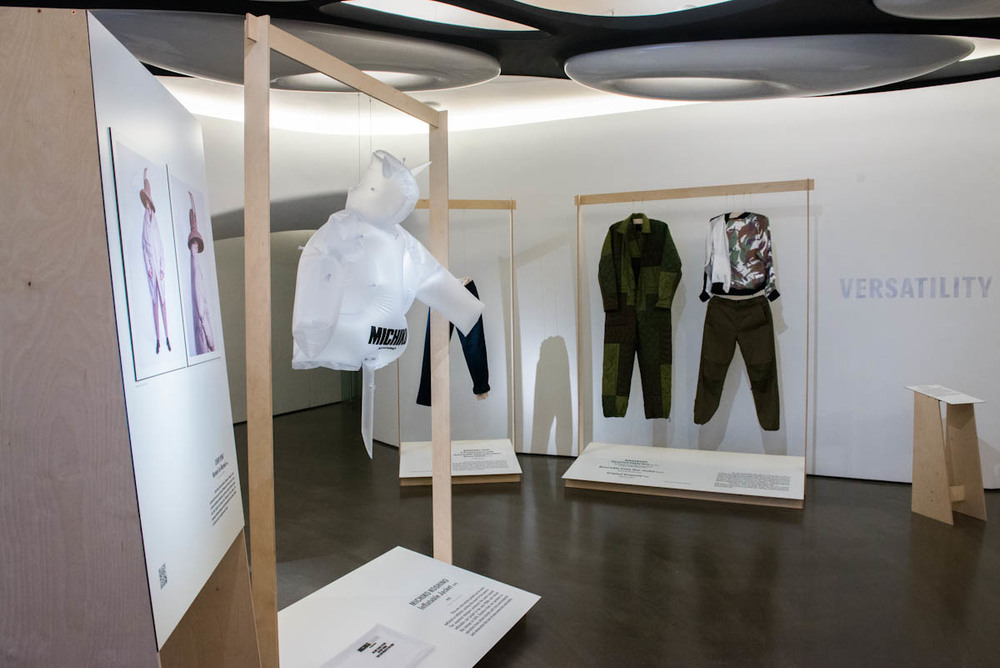 實驗未來服裝：時尚流動進化《Mode in Flux》展覽 - POLYSH