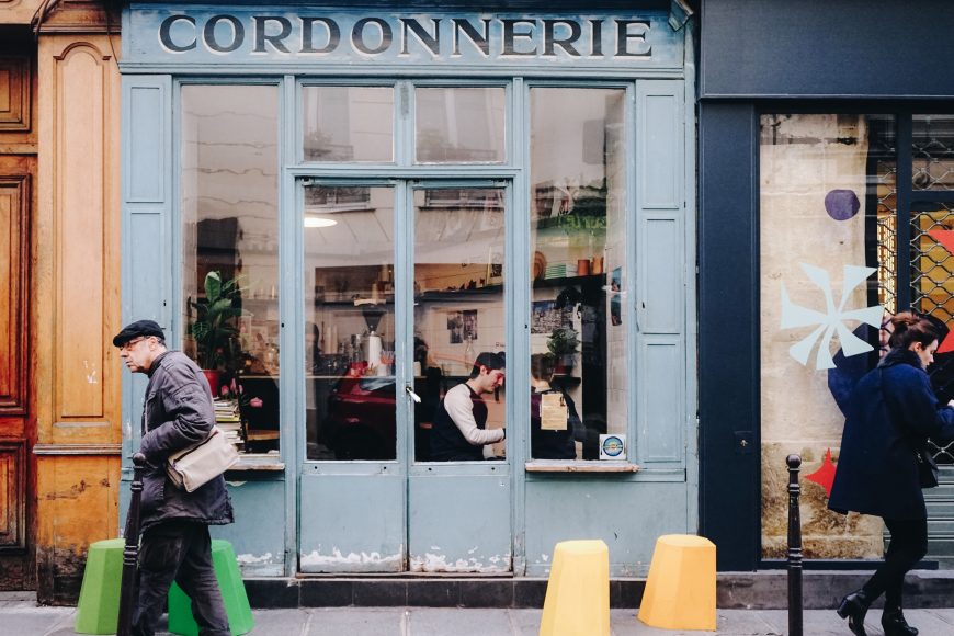 打開藍色鞋匠大門，品飲一角文藝氣息的咖啡時光：巴黎迷你咖啡館，Boot Cafe POLYSH